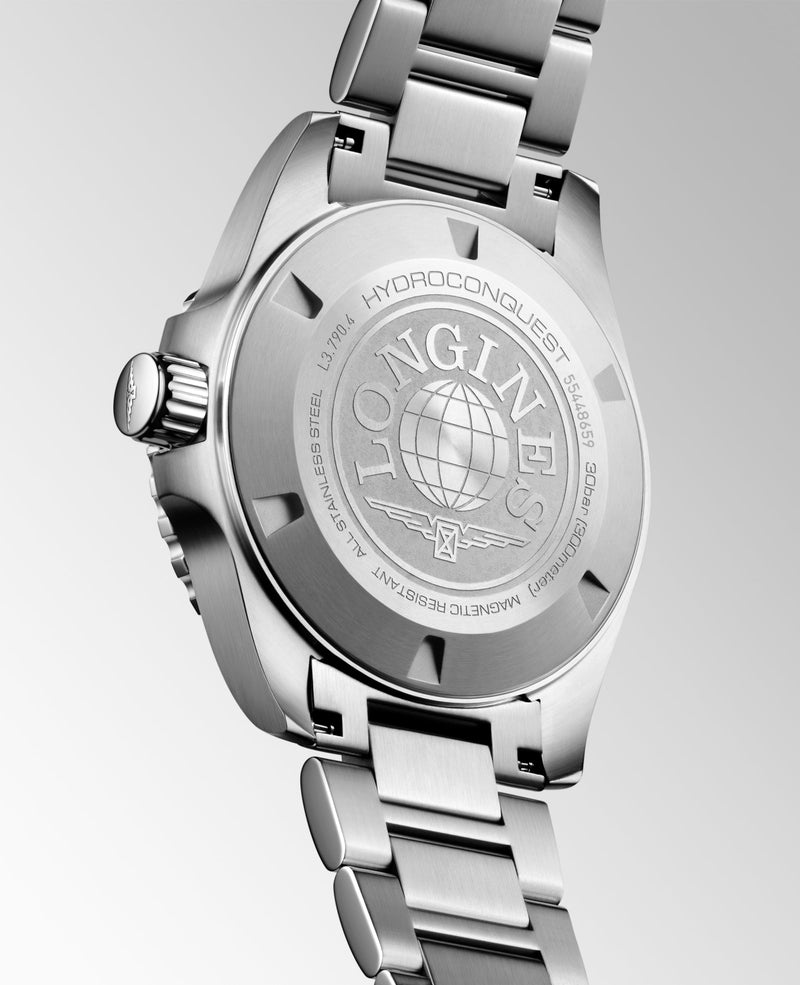 HydroConquest GMT Canada Watch House