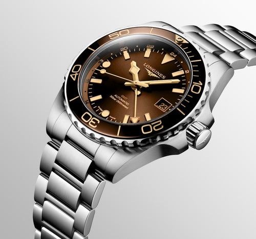 Side HydroConquest GMT Longines
