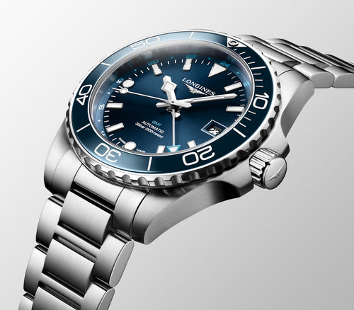 Side HydroConquest GMT Longines